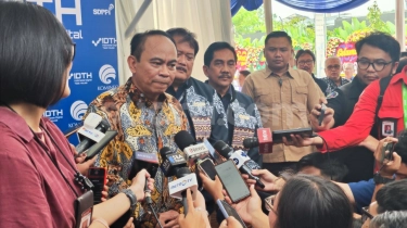 Menkominfo Anggap Judi Online dan Pinjol Ilegal Adik Kakak, Harus Disikat