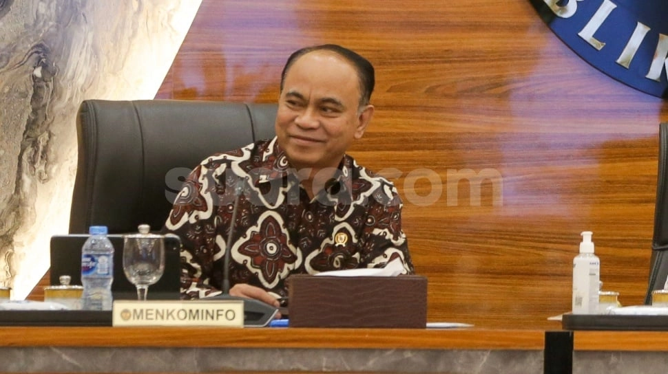 Layanan Imigrasi Gangguan, Menkominfo Akui Masalah di Pusat Data Nasional