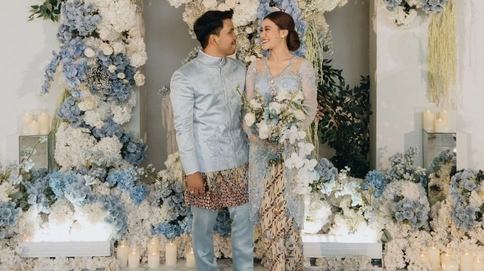 Teka-teki Gambar di Belakang Kebaya Lamaran Aaliyah Massaid, Ternyata Ini Maknanya