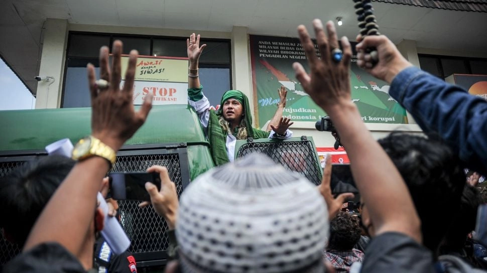 Koleksi Mobil Mewah Habib Bahar bin Smith, Lagi Berdebat Panas Soal Nasab Habib dengan Rhoma Irama