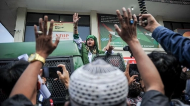 Koleksi Mobil Mewah Habib Bahar bin Smith, Lagi Berdebat Panas Soal Nasab Habib dengan Rhoma Irama