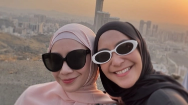 Beda dari Nagita Slavina, Style Berhijab Caca Tengker usai Haji Panen Pujian