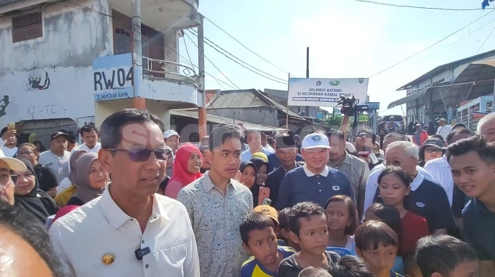 Ditemani Gibran Cek Kali Semengol, Heru Budi Kasih Pelajaran Soal Penanganan Banjir Jakarta