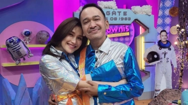 Diisukan Gagal Nikah Vs Cerai, Ayu Ting Ting dan Ruben Onsu Saling Rangkul: Kita Tanggung Bareng