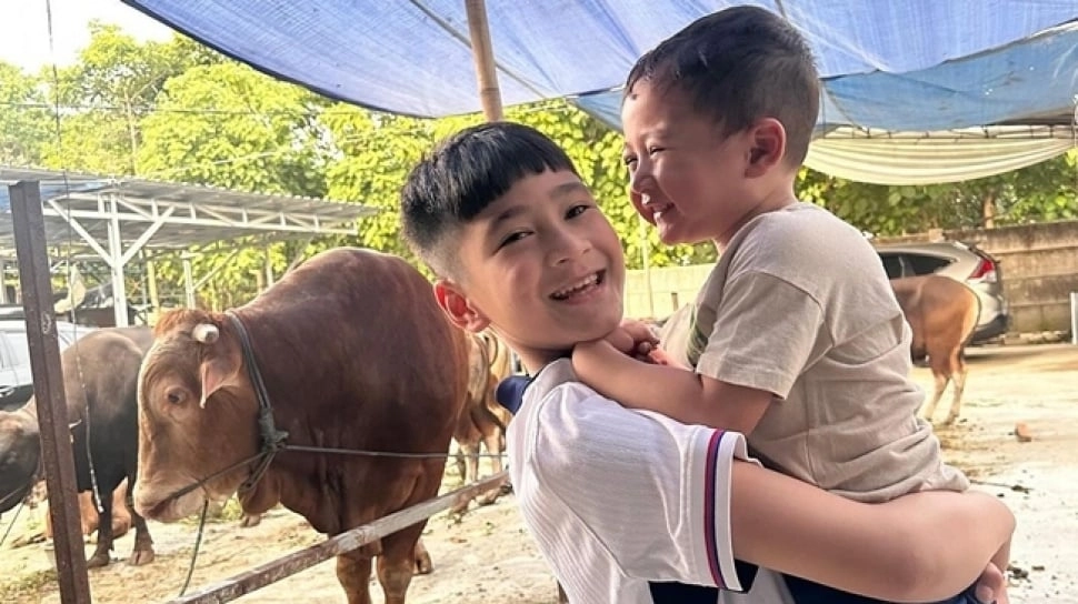Diajak Raffi Ahmad ke Jogja, Tampilan Rafathar Bikin Salfok Netizen: Mode Protect