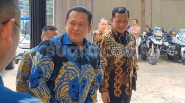 Pakai Batik Motif Singa Biru, Bamsoet Bareng Elite Golkar Sowan Markas PAN, Sinyal Apa?
