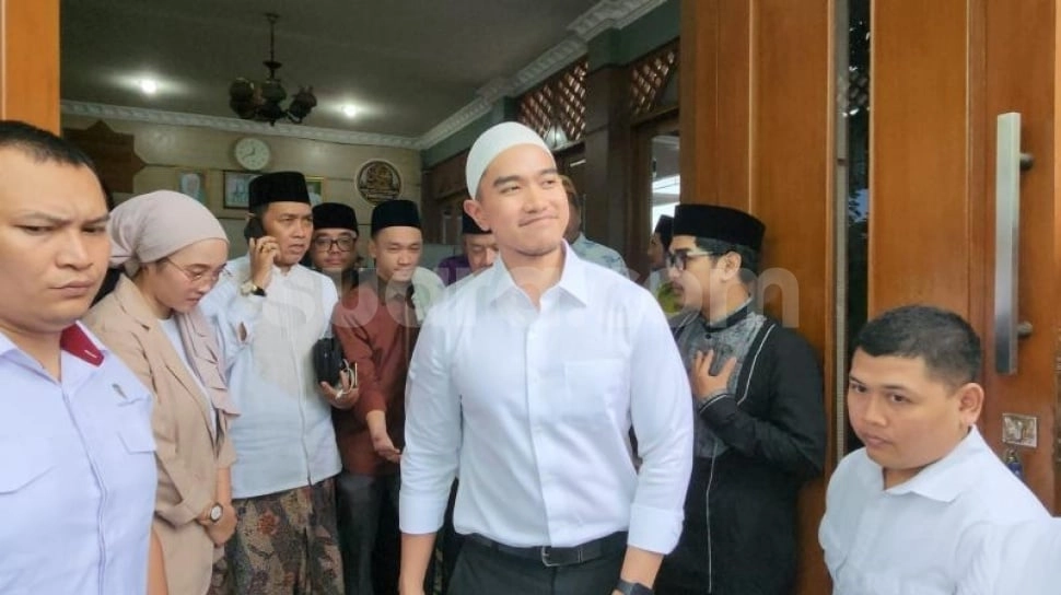 Kaesang Pangarep Sering Pakai Sepatu yang Sama Saat Bekerja, Pemberian dari Sosok Spesial?