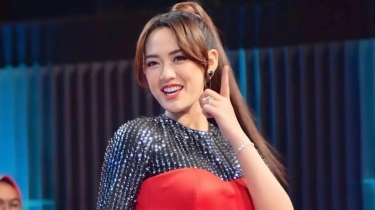 Menyala Banget! Reaksi Menohok Happy Asmara saat Auranya Diejek Magrib Banjir Pujian
