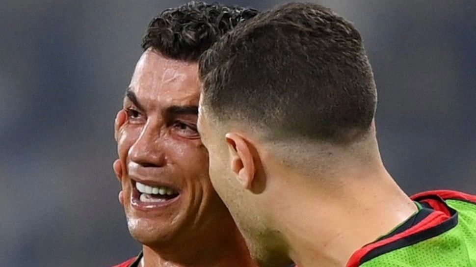 Cristiano Ronaldo Pensiun usai Gagal Juara Euro 2024? Martinez Buka Suara