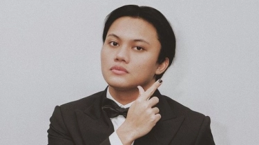 Operasi Hidung, Gaya Rizky Febian Nyanyi di Acara Pernikahan Jadi Perbincangan