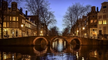 Tahun 2027, Amsterdam Akan Punya Pelabuhan Terapung Canggih!