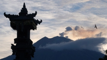 Karya Aci Purnama Kasa, Jalur ke Pura Pengubengan Ditutup Sementara