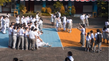 Perbedaan MPLS, MOS, dan Ospek, Pentingkah Bagi Anak Didik?