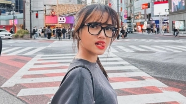 Healing Bareng Fadly Faisal, Fuji Tenteng Tas Seharga 4 Kali Lipat UMR Jakarta