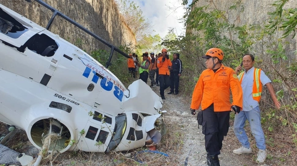 Helikopter Angkut Wisatawan Jatuh di Bali, Begini Kondisi 5 Orang Korban di Dalamnya