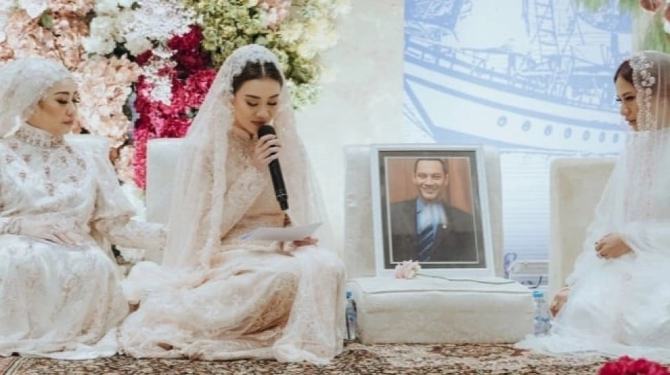 Silsilah Keluarga Adjie Massaid: Ibu Keturunan Belanda, Ayah Berdarah Bangsawan