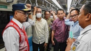 Tinggalkan Kendaraan Pribadi, Kemenhub Siapkan Transportasi Umum Modern dan Terintegrasi