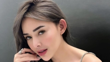 Bantu Angkat Gaun Yasmin Napper, Attitude Amanda Manopo Diacungi Jempol