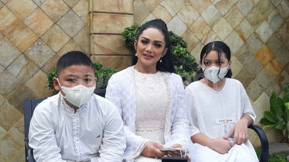 Berapa Uang Saku Amora Lemos dan Kellen Lemos? Kini Dimasukkan Kris Dayanti ke Sekolah Elit