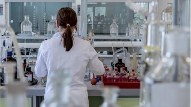 Guru Besar UPI Ungkap 3 Alasan Peneliti Indonesia Lebih Pilih Berkarir di Luar Negeri, Tidak Selalu Soal Gaji