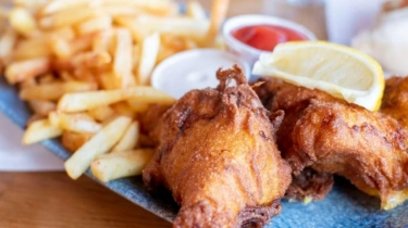 Ngeri! Pesan Fish and Chips di India, Pria Inggris Ini Malah Dapat 'Kotoran dan Keripik'
