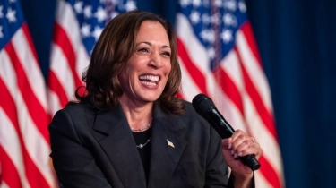 Bukan Cuma Pakaian, Kamala Harris Kembali 'Mirip' Lisa Simpson di Comic-Con?