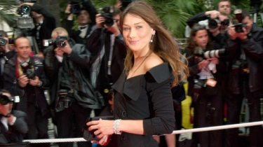 Skandal Khadafy, Mantan Ibu Negara Prancis Carla Bruni-Sarkozy Terancam 20 Tahun Penjara