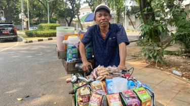 Starling Protes Aturan Larangan Jual Rokok Eceran: 'Nggak Semua Orang Beli Sebungkus!'