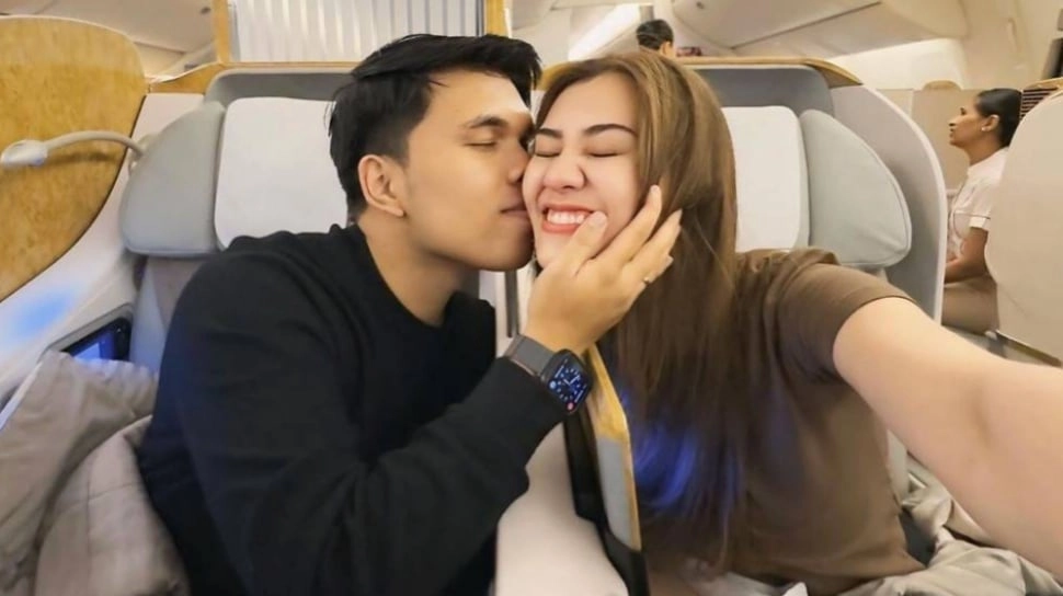 Aaliyah Massaid Tarik Mic sebelum Thariq Halilintar Selesai Bicara, Lirikan Geni Faruk Ramai Digunjing