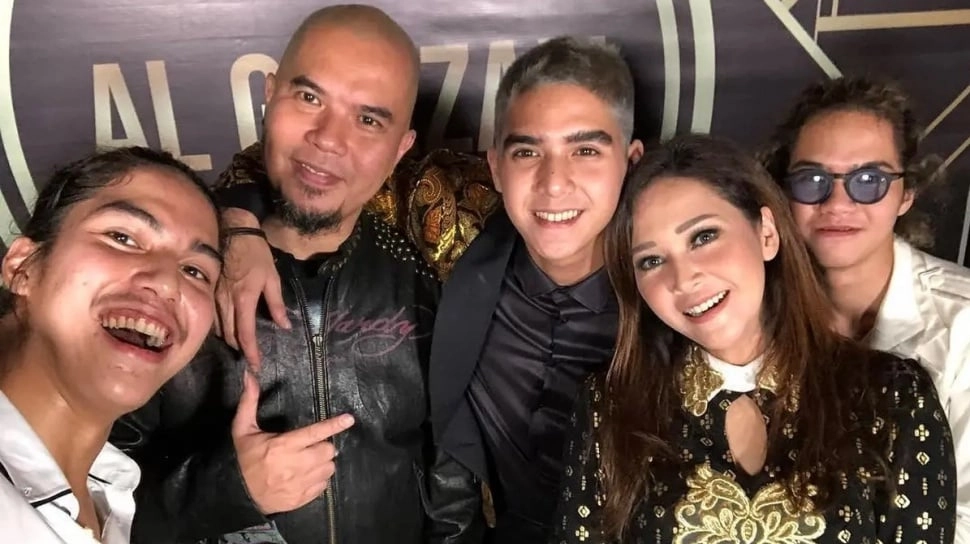 Sudah Cerai, Begini Reaksi Ahmad Dhani saat Makan Creamy Dory Buatan Maia Estianty