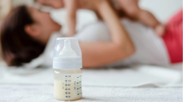 Tak Bisa Dibandingkan dengan Susu Formula, Ahli Gizi UGM: ASI Tetap Terbaik