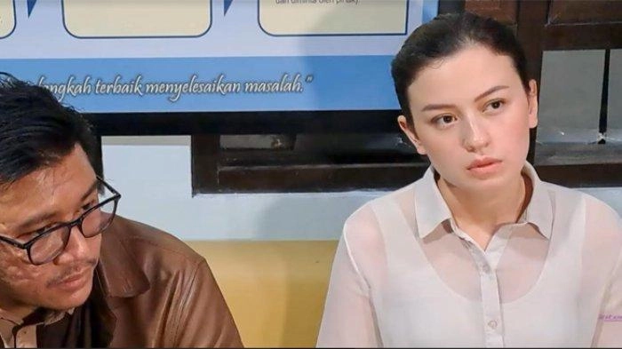 Kimberly Ryder Bilang Terimakasih Saat Edward Akbar Ucapkan Selamat Ulang Tahun
