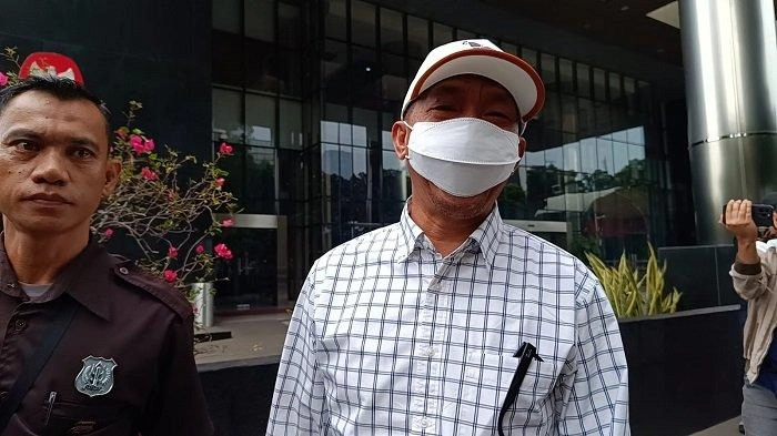 Ketua DPRD Maluku Utara Kuntu Daud Diperiksa KPK Soal Pembangunan Kantor PDIP di Sofifi