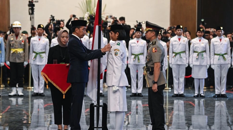 Tak Cuma Masyarakat Umum, Fashion Stylist Heran BPIP Larang Paskibraka Perempuan Berhijab