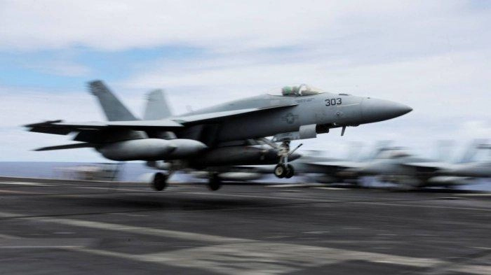 AS Pamer Rudal AIM-174, Bisa Tembak Musuh dari Jarak 400 Km