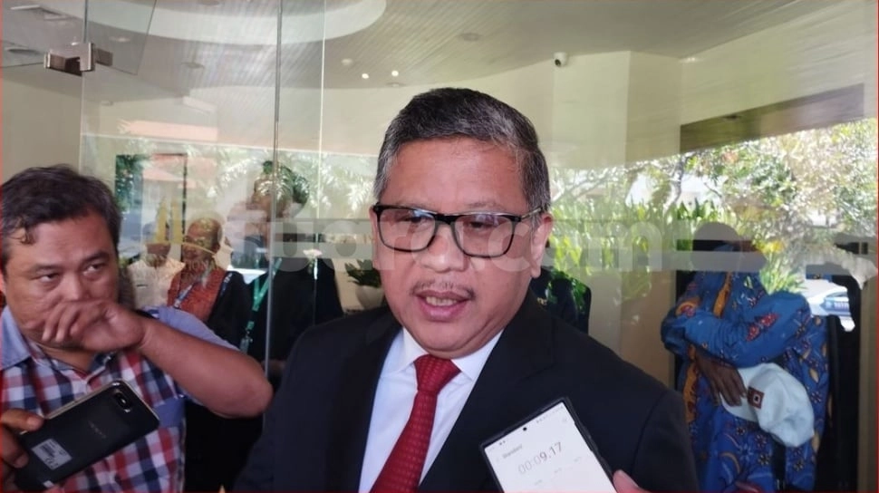Hasto Kristianto Minta KPU Cermati Dugaan Manipulasi KTP untuk Pilgub DKI