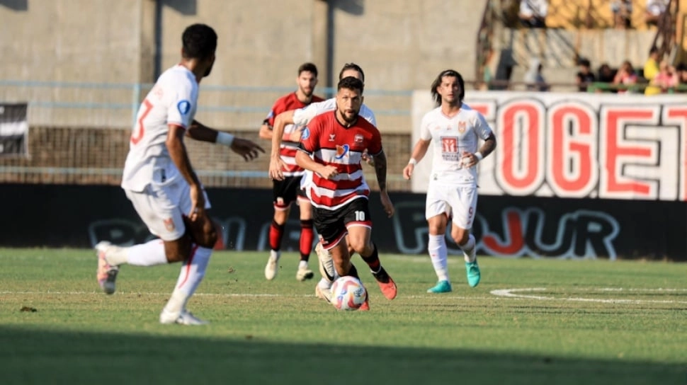 Malut United vs Persebaya: Laskar Kie Raha Siap Rebut 3 Poin!