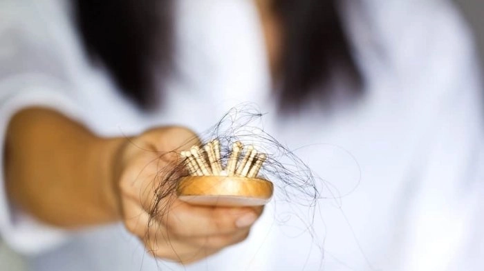 5 Cara Atasi Rambut Rontok di Rumah dengan Perawatan ala Salon