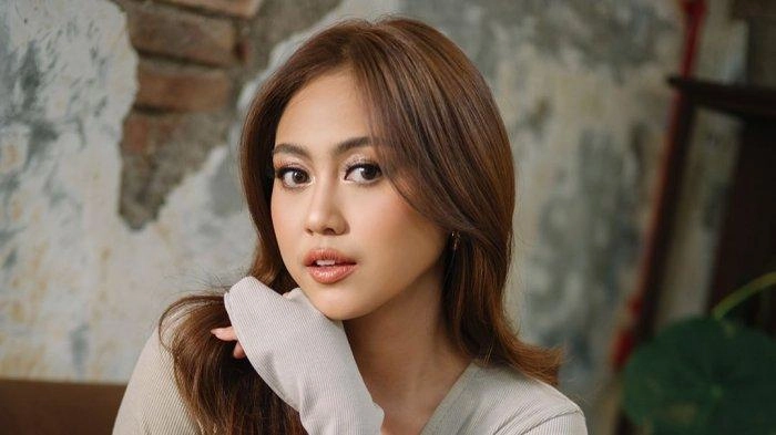 Sisca Saras Comeback dengan Single Lagu 'Terbawa Suasana'