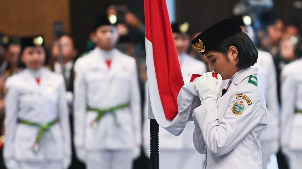 Berapa Gaji Paskibraka Nasional? Cukup untuk Beli iPhone Baru?