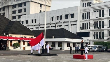 Pimpin Upacara HUT RI di Kantor Kemenko Polhukam, Hadi Tjahjanto Singgung Pembangunan Era Jokowi