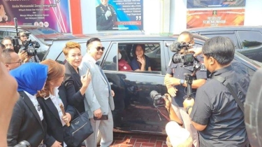 BREAKING NEWS: Penampakan Jessica Kumala Wongso Bebas dari Tahanan, Tersenyum dan Lambaikan Tangan
