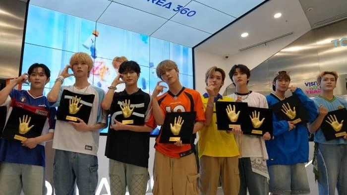 Keseruan Acara Handprinting Placement Ceremony dan Fanmeeting WHIB di KOREA 360 
