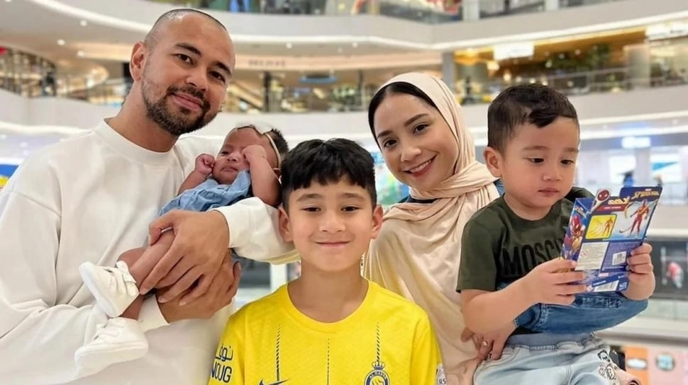 5 Koleksi Dress Mahal Lily Anak Asuh Nagita Slavina, Ada yang Harganya Ngalahin UMR Jogja