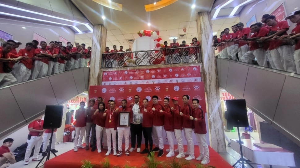 Lebih dari Sekadar Pusat Fesyen, Tanah Abang Kobarkan Nasionalisme Lewat Rekor MURI di HUT ke-79 RI!