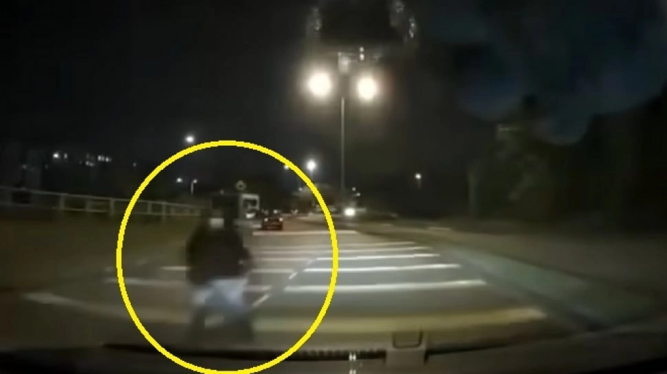 Menyamar Jadi Hantu Takuti Pengguna Jalan, Wanita di Malaysia Ditangkap Polisi