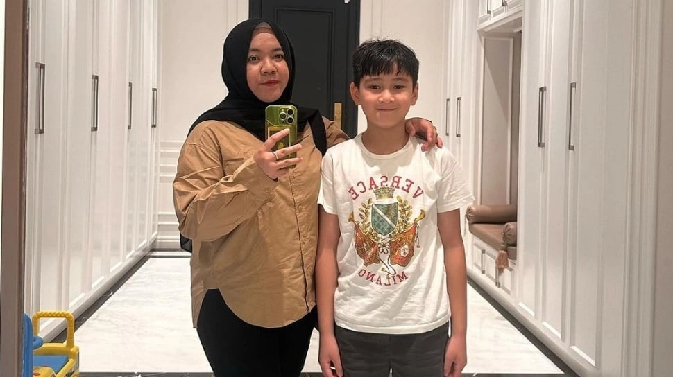 Unboxing 9 Kado Ulang Tahun dari Mbak Lala, Ekspresi Rafathar Jadi Sorotan: Beneran Sesayang Itu