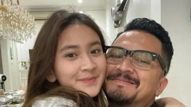 Kedekatan Ferry Maryadi dan Putrinya Dinilai Berlebihan, Bagaimana Hukum Ayah Mencium Anak Perempuan Yang Sudah Baligh?