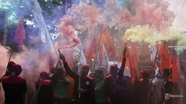 Gelombang Demo di DPR, KPU dan MK, 22-23 Agustus, Partai Buruh: Sampai Kiamat Pun Kami Akan Perang