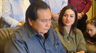 Tengku Dewi Putri Kembali Layangkan Gugatan Cerai Terhadap Andrew Andika
